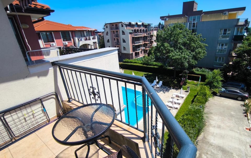 Светлая квартира на 4 этаже Apartment in Burgas Province