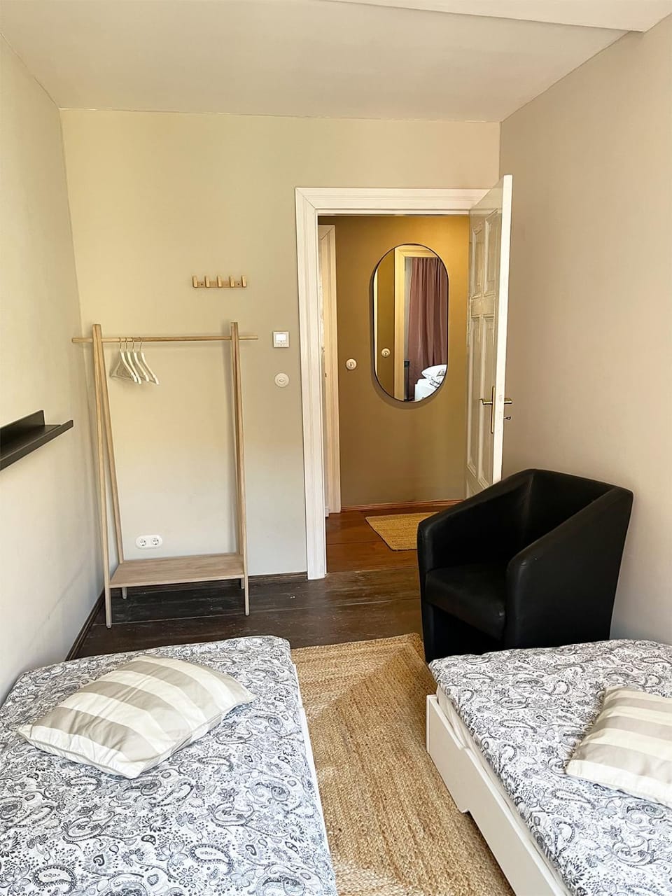 Bedroom, children