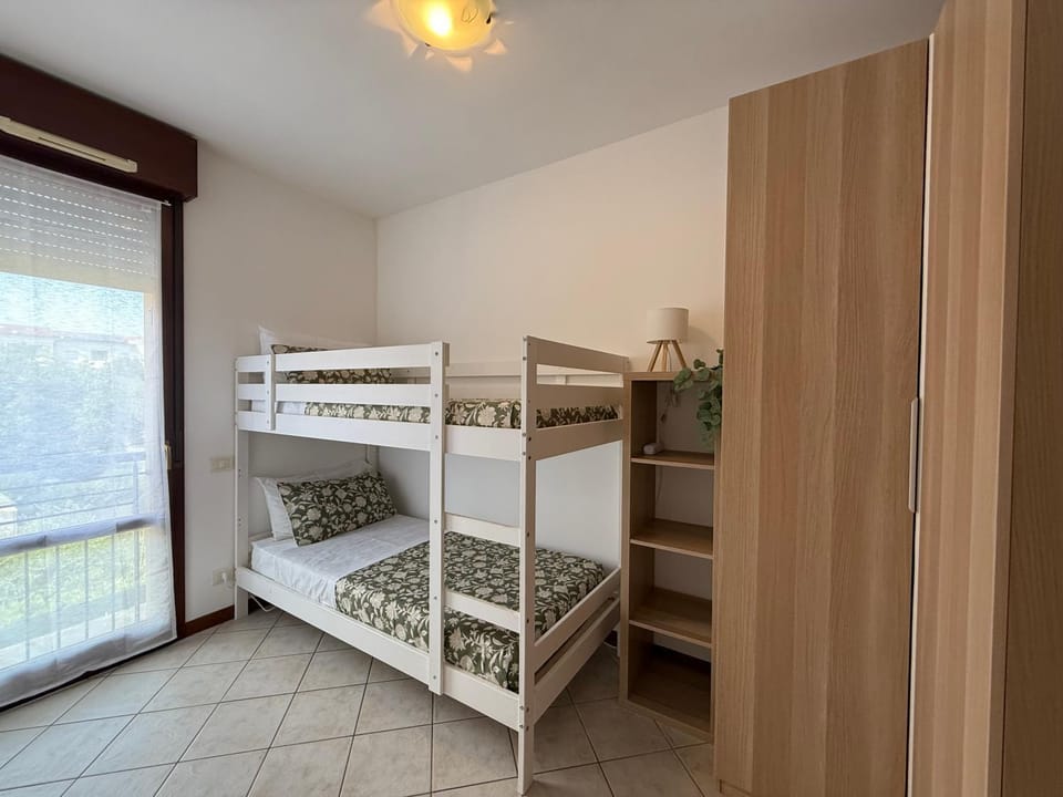 Photo of the whole room, bunk bed