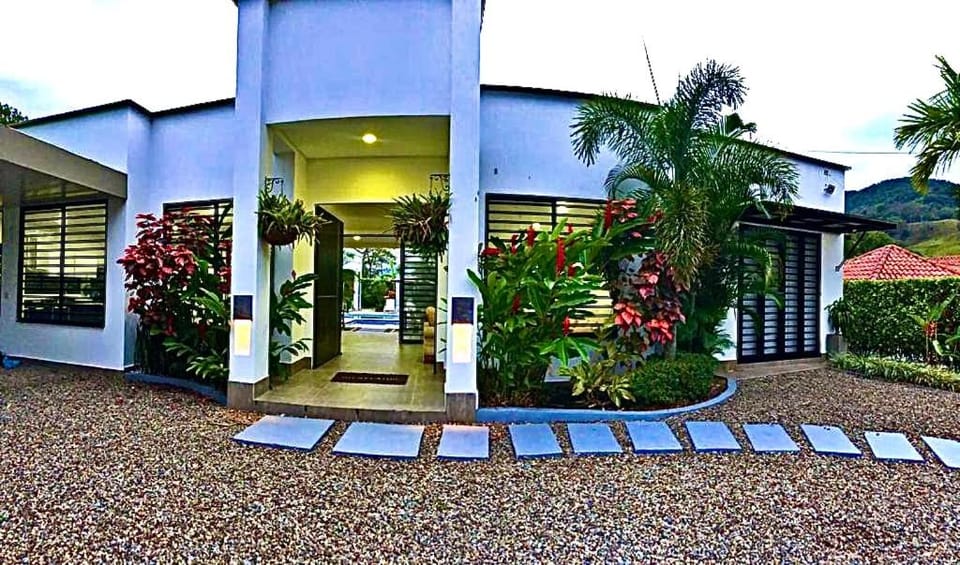 Facade/entrance, Garden
