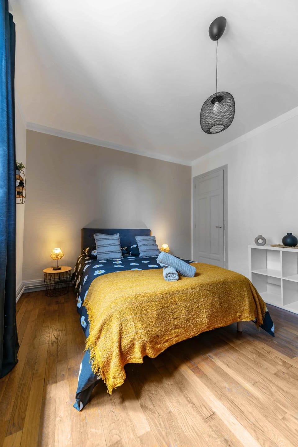 Bed, Photo of the whole room, Bedroom