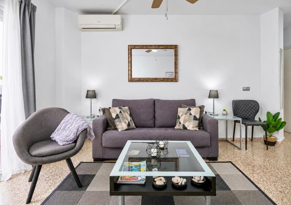 Living room, air conditioner