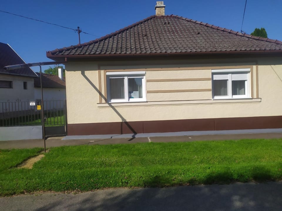 Jolanda Vendégház Apartment in Hungary