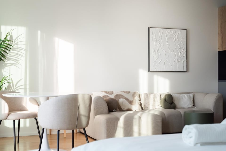 Living room, Photo of the whole room, Seating area