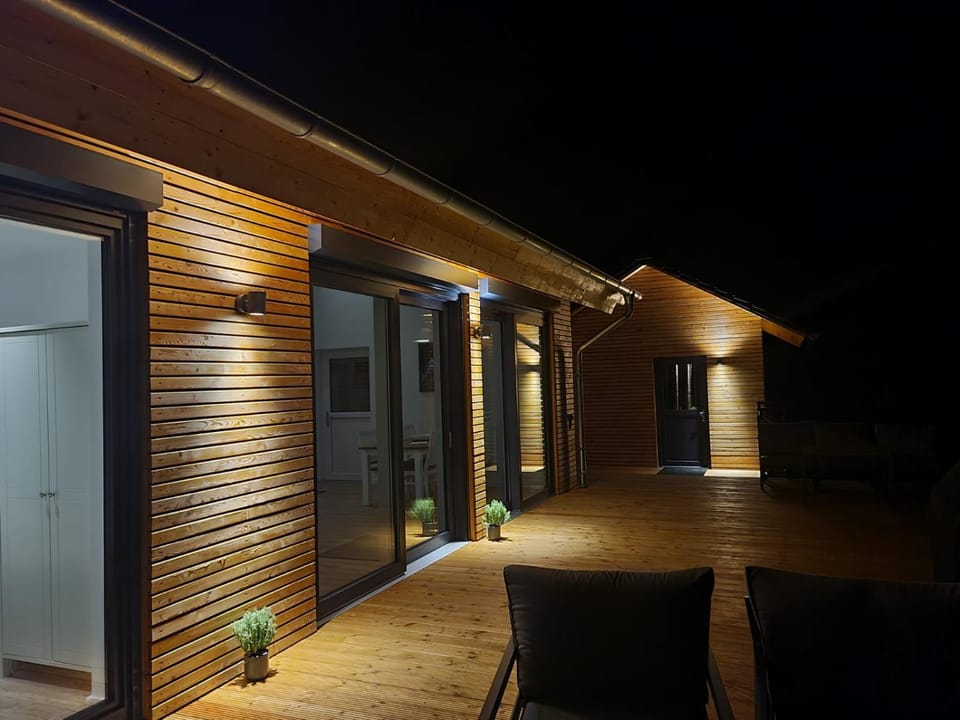 Property building, Night, Balcony/Terrace