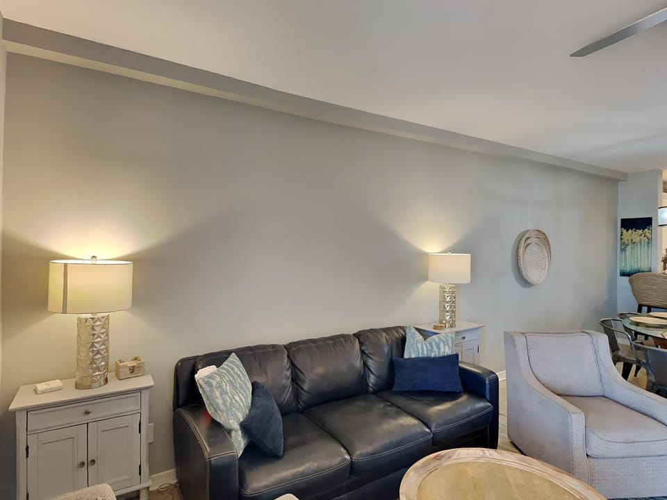 Sans Souci #102 Apartment in Pensacola Beach