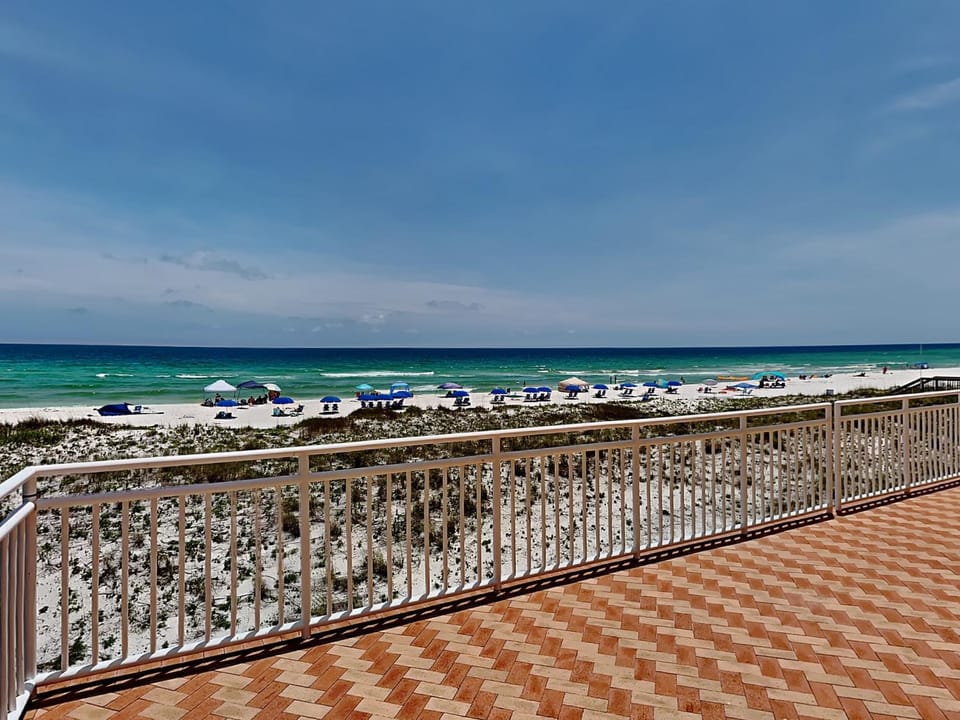 Sans Souci #102 Apartment in Pensacola Beach