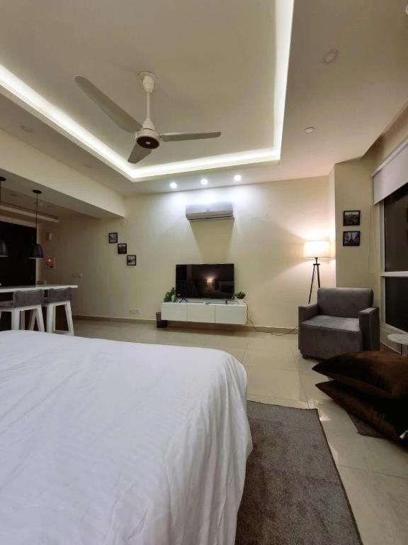 Elysium Comfort Living 1BR Apartment Apartment in Islamabad Capital Territory