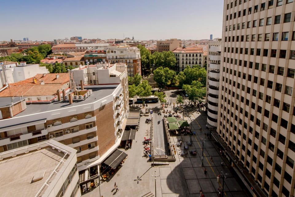 Property building, City view
