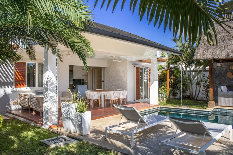 Day, Garden, Garden view, Pool view, Swimming pool, sunbed