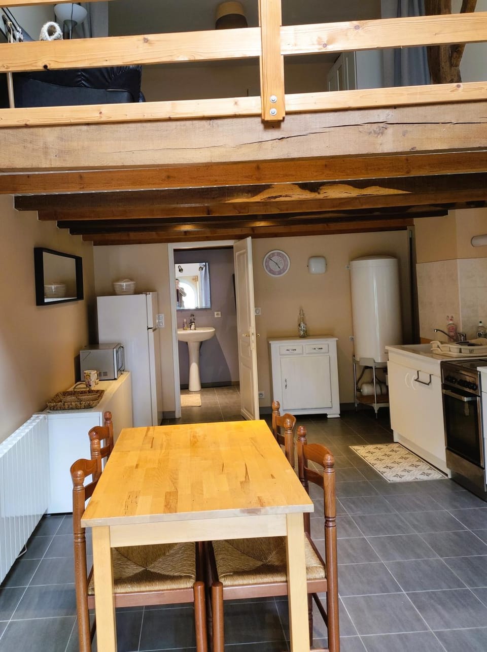 l'Echappée Crançotine Apartment in Jura