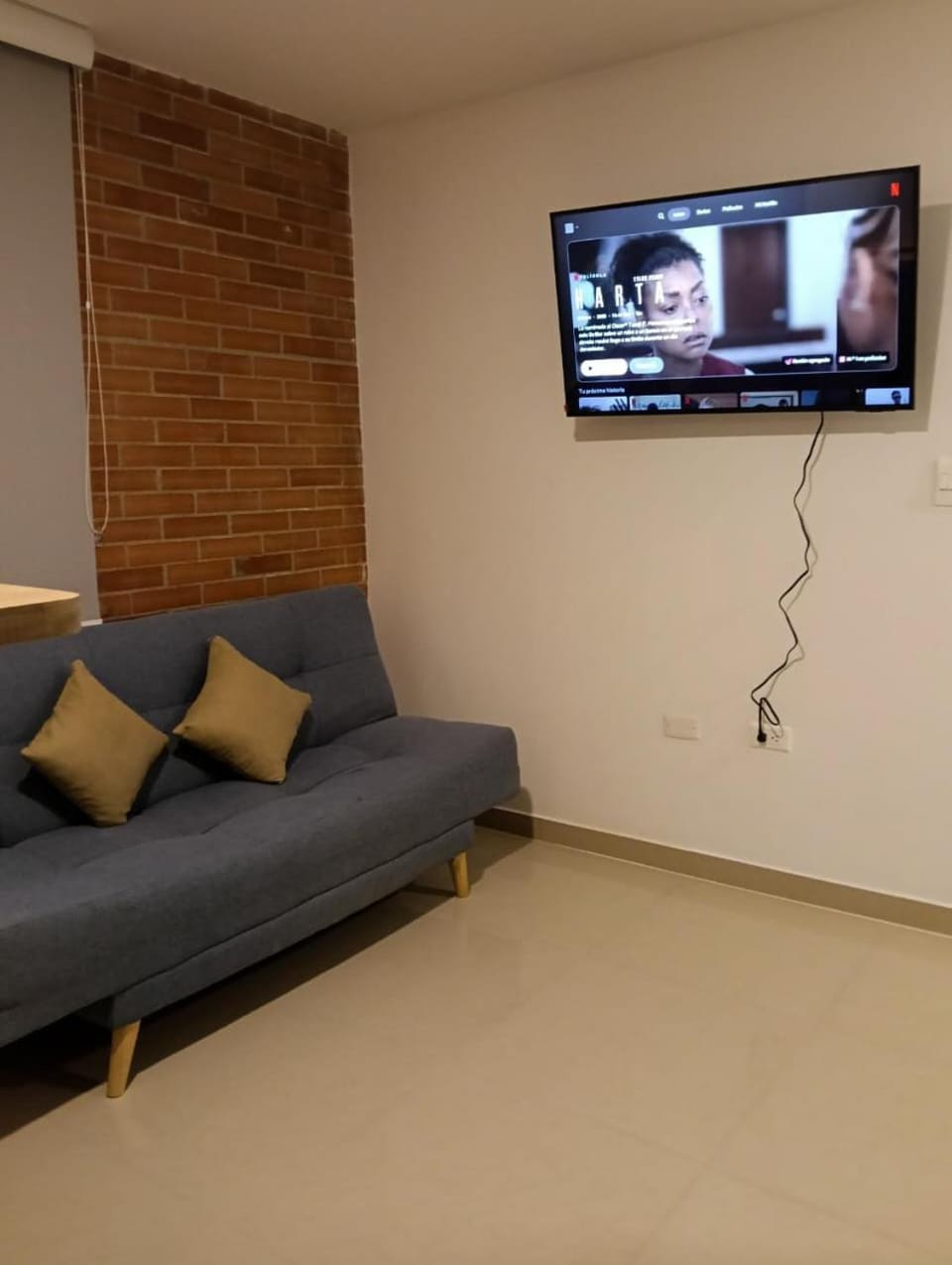Communal lounge/ TV room, TV and multimedia, Living room, Evening entertainment