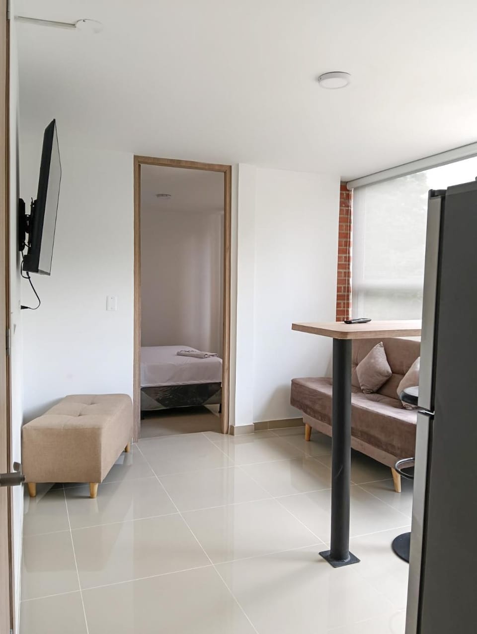 Bed, TV and multimedia, Living room, Photo of the whole room, Evening entertainment, Bedroom