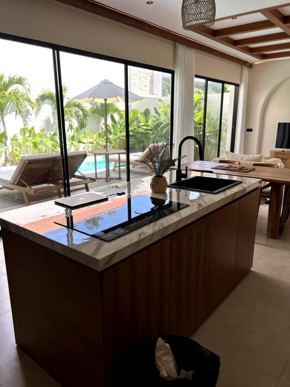Kitchen or kitchenette