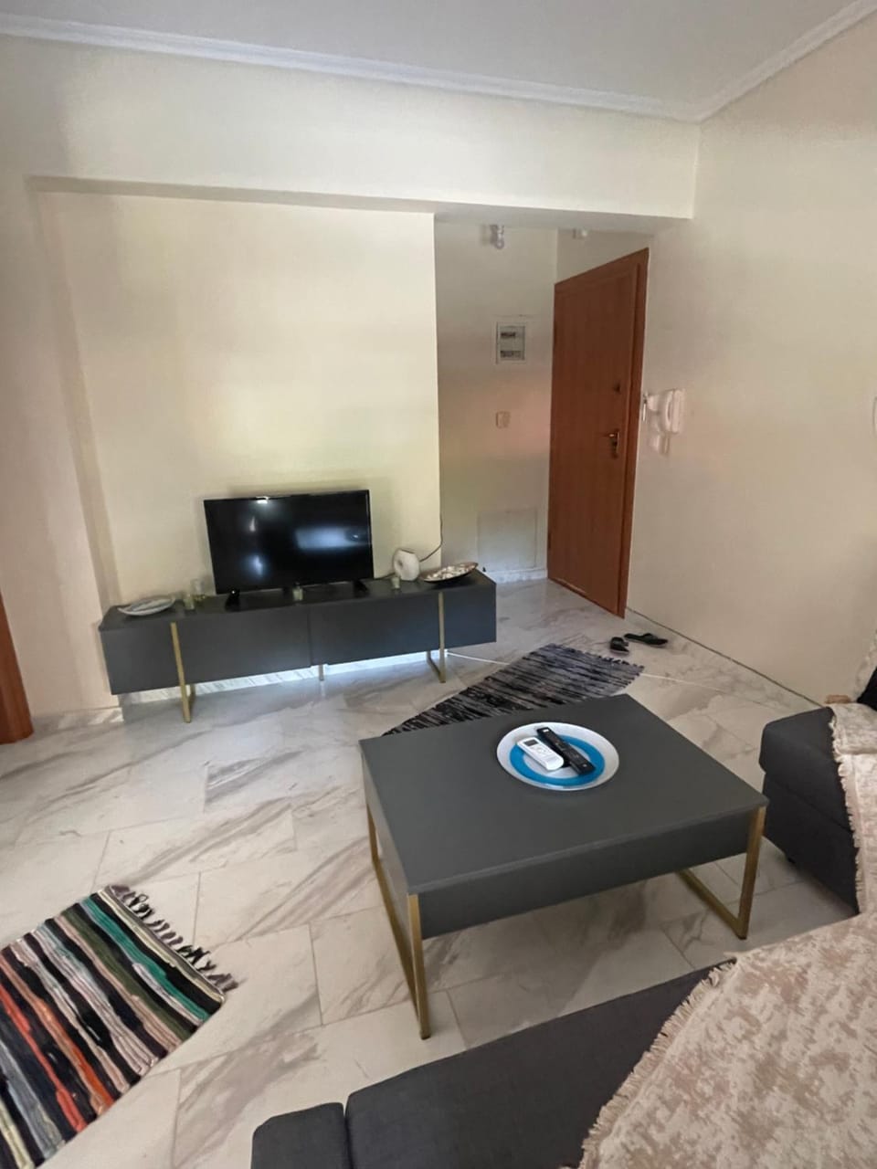Communal lounge/ TV room, Living room