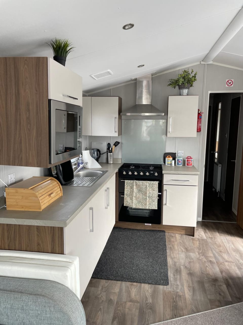 J4 Lossiemouth Bay Caravan Park Campground/ 
RV Resort in Lossiemouth