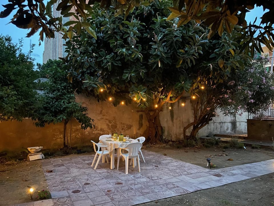 Patio, Garden, Dining area, Garden view