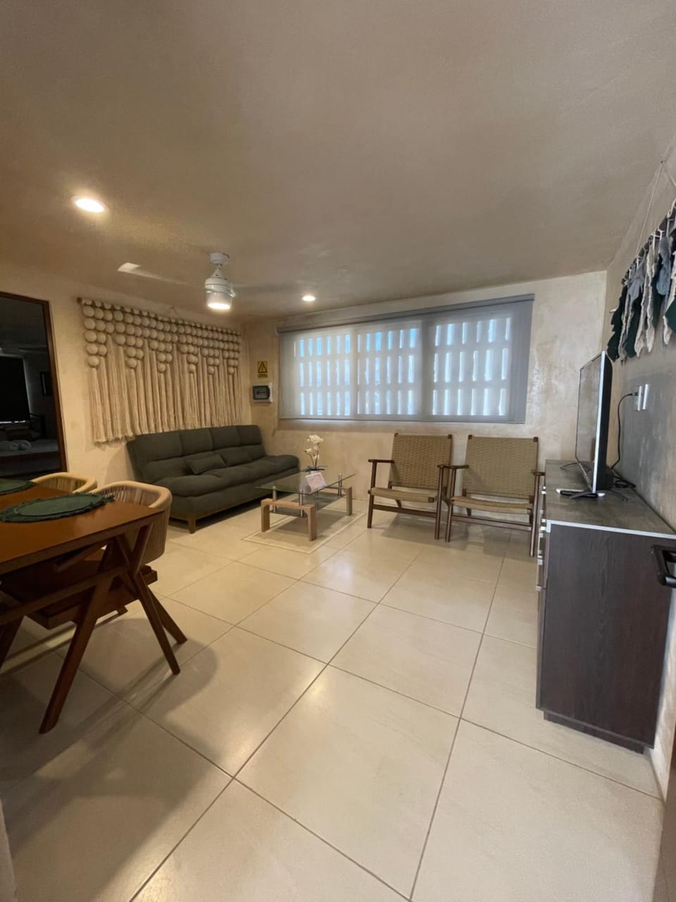 TV and multimedia, Living room, Seating area
