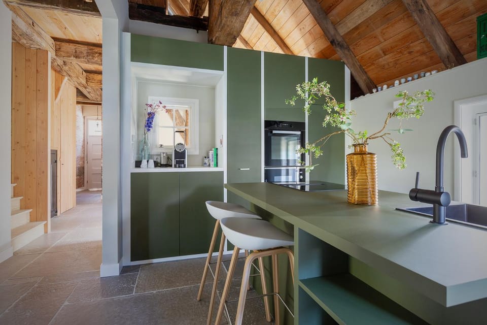 Kitchen or kitchenette, Communal kitchen, kitchen