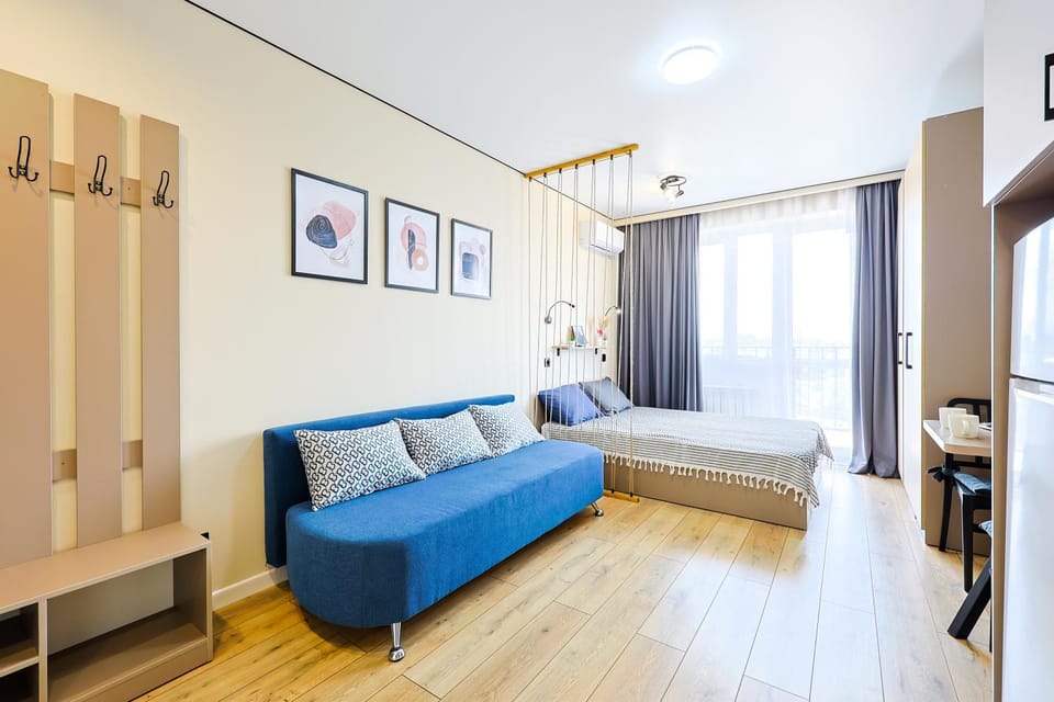 Bed, TV and multimedia, Living room, Photo of the whole room, Bedroom