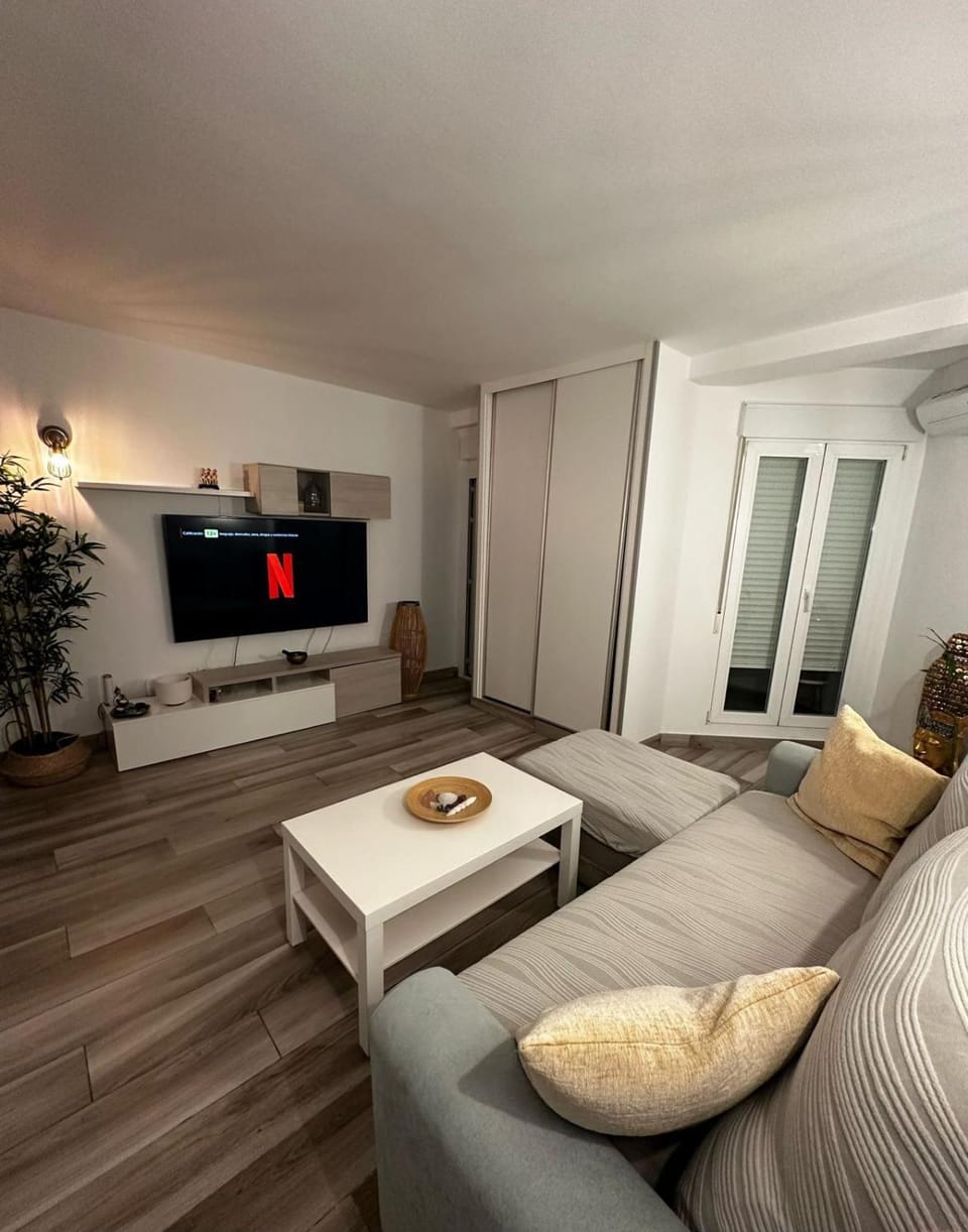 PLAZAMAR 2 ESTUDIO- HOME RENt MALAGA Apartment in Torre del Mar
