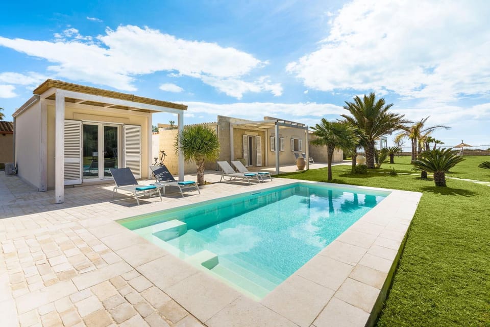 Property building, Spring, Activities, Summer, Garden, Swimming pool
