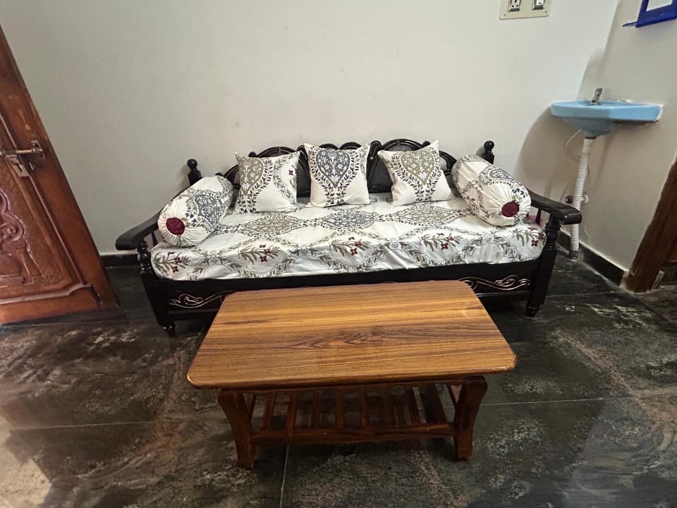 Living room, bunk bed