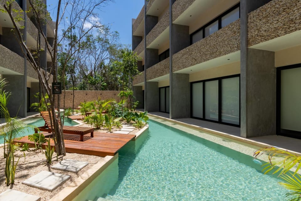 Property building, Swimming pool