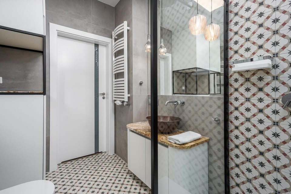 Shower, Bathroom