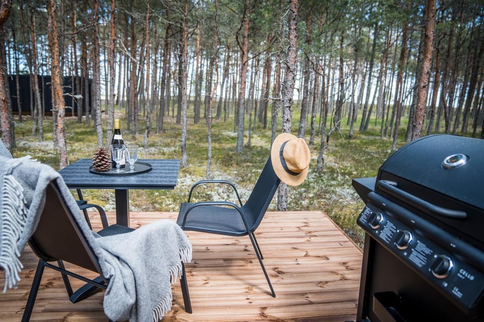 Natural landscape, BBQ facilities, Balcony/Terrace, Dining area