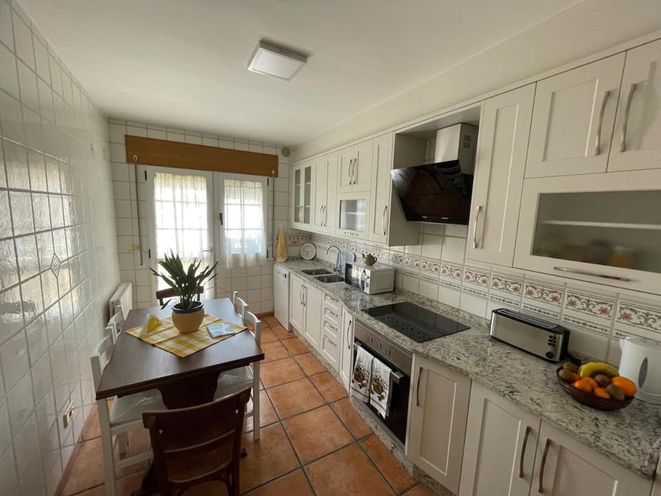 Acogedor piso en Sarria Apartment in Galicia