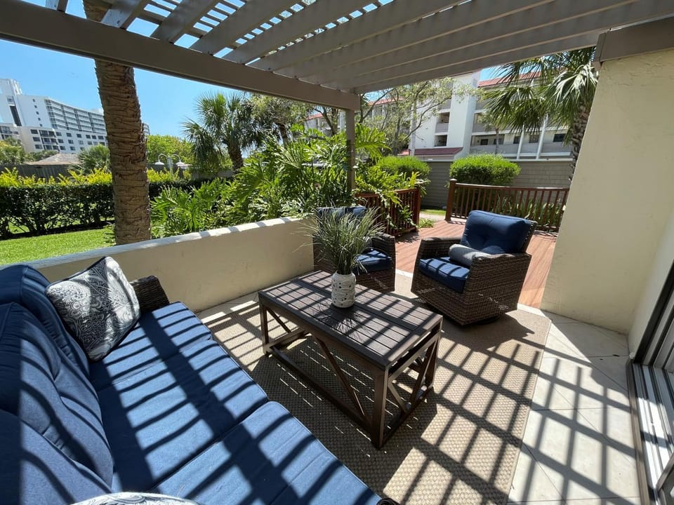 Siesta Dunes 1-109 by Siesta Dunes Apartment in Siesta Beach
