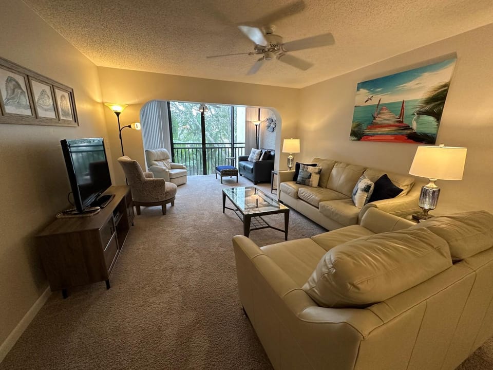 Siesta Dunes 1-201 by Siesta Dunes Apartment in Siesta Beach