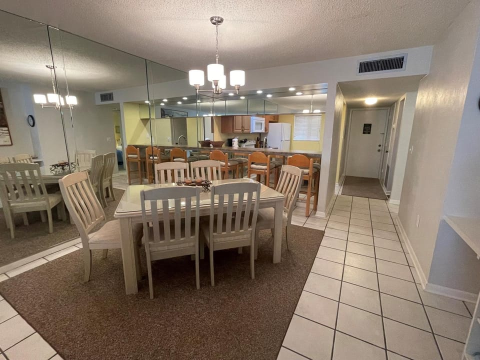 Siesta Dunes 1-201 by Siesta Dunes Apartment in Siesta Beach