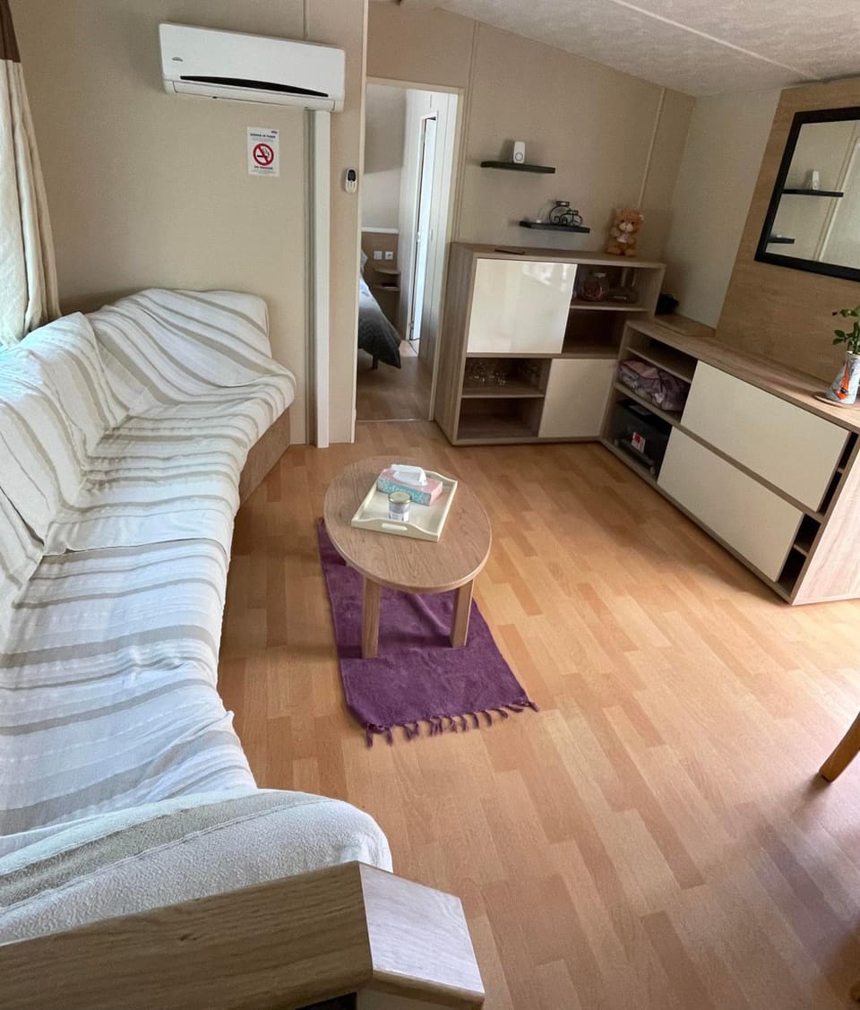 Le grand air, mobil-home XXL Campground/ 
RV Resort in Lattes
