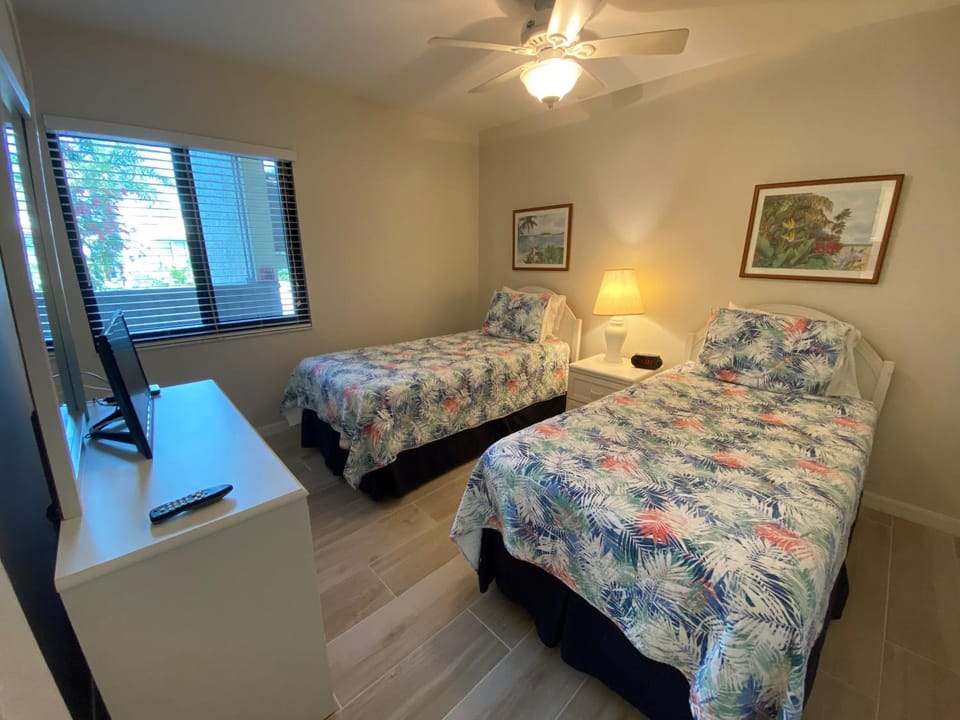 Siesta Dunes 1-209 by Siesta Dunes Apartment in Siesta Beach