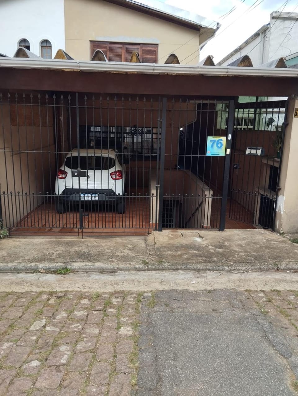 Property building, Parking