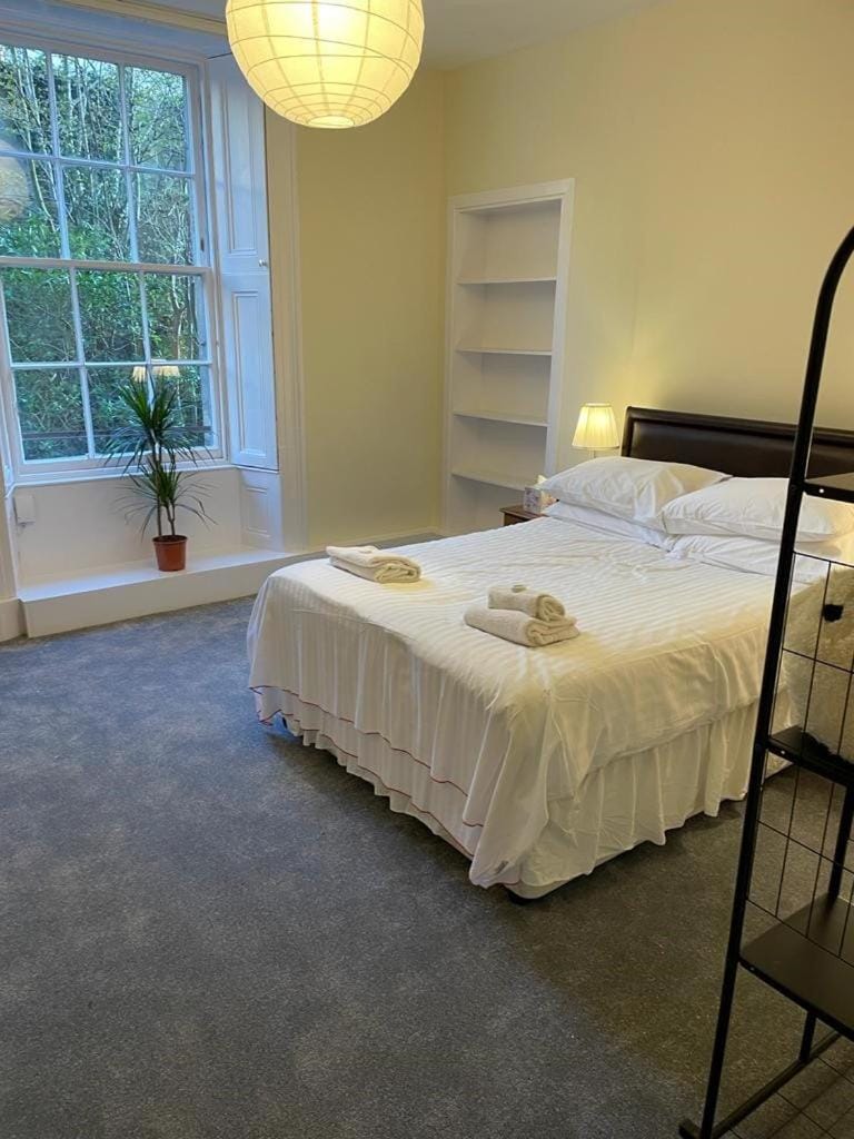 Central, Cafe society around the corner, Barony Street Apartment Apartment in Edinburgh