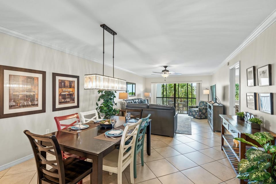 Siesta Dunes 1-306 by Siesta Dunes Apartment in Siesta Beach
