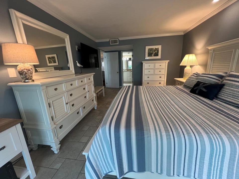 Siesta Dunes 2-109 by Siesta Dunes Apartment in Siesta Beach