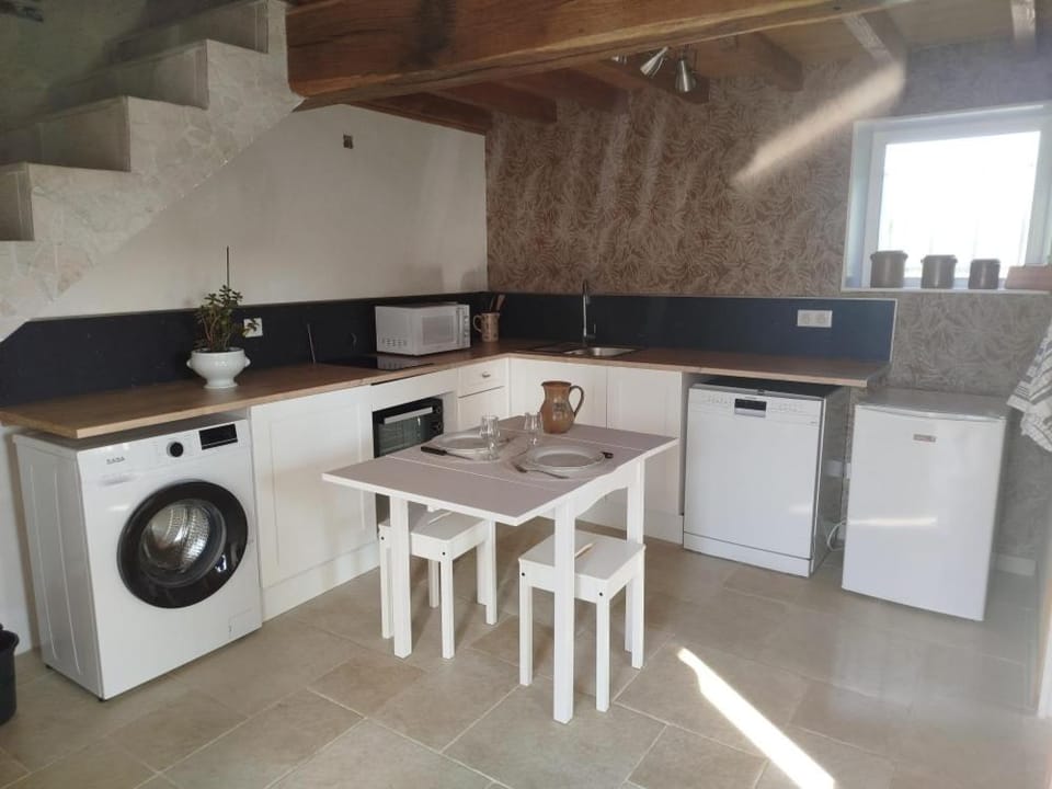 Le Cris Lo House in Centre-Val de Loire