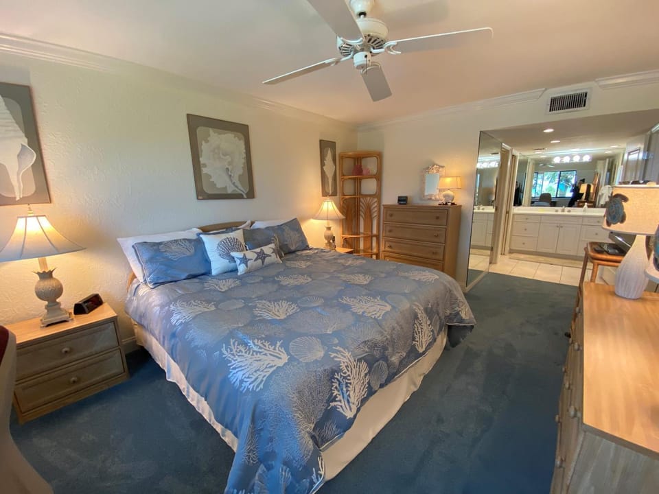 Siesta Dunes 2-304 by Siesta Dunes Apartment in Siesta Beach
