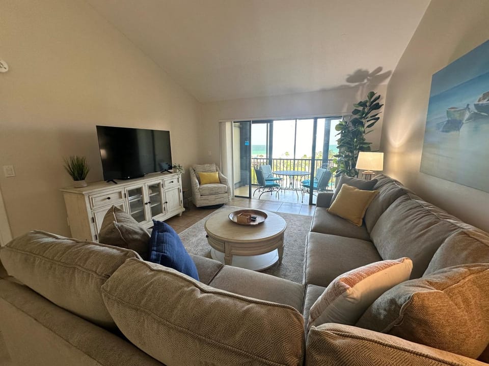 Siesta Dunes 2-405 by Siesta Dunes Apartment in Siesta Beach