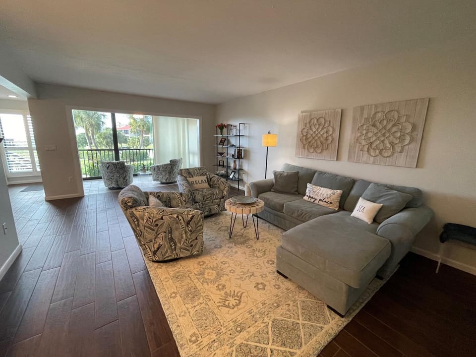Siesta Dunes 3-32A by Siesta Dunes Apartment in Siesta Beach