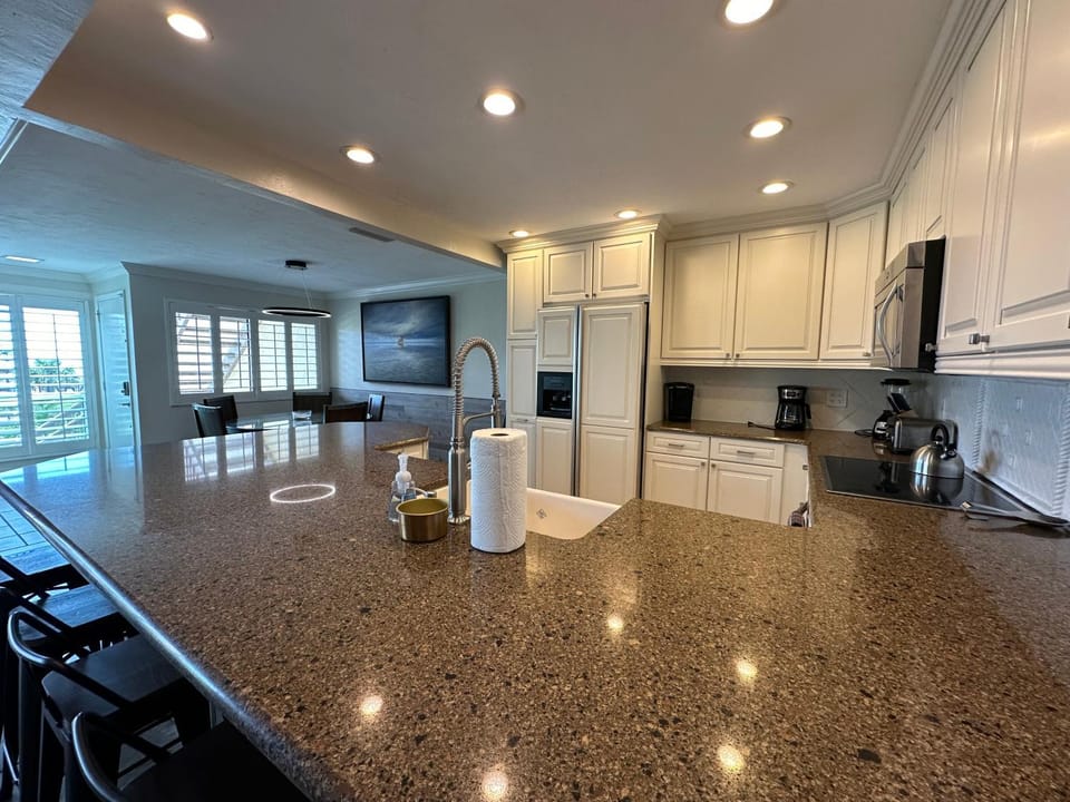 Siesta Dunes 4-12A by Siesta Dunes Apartment in Siesta Beach