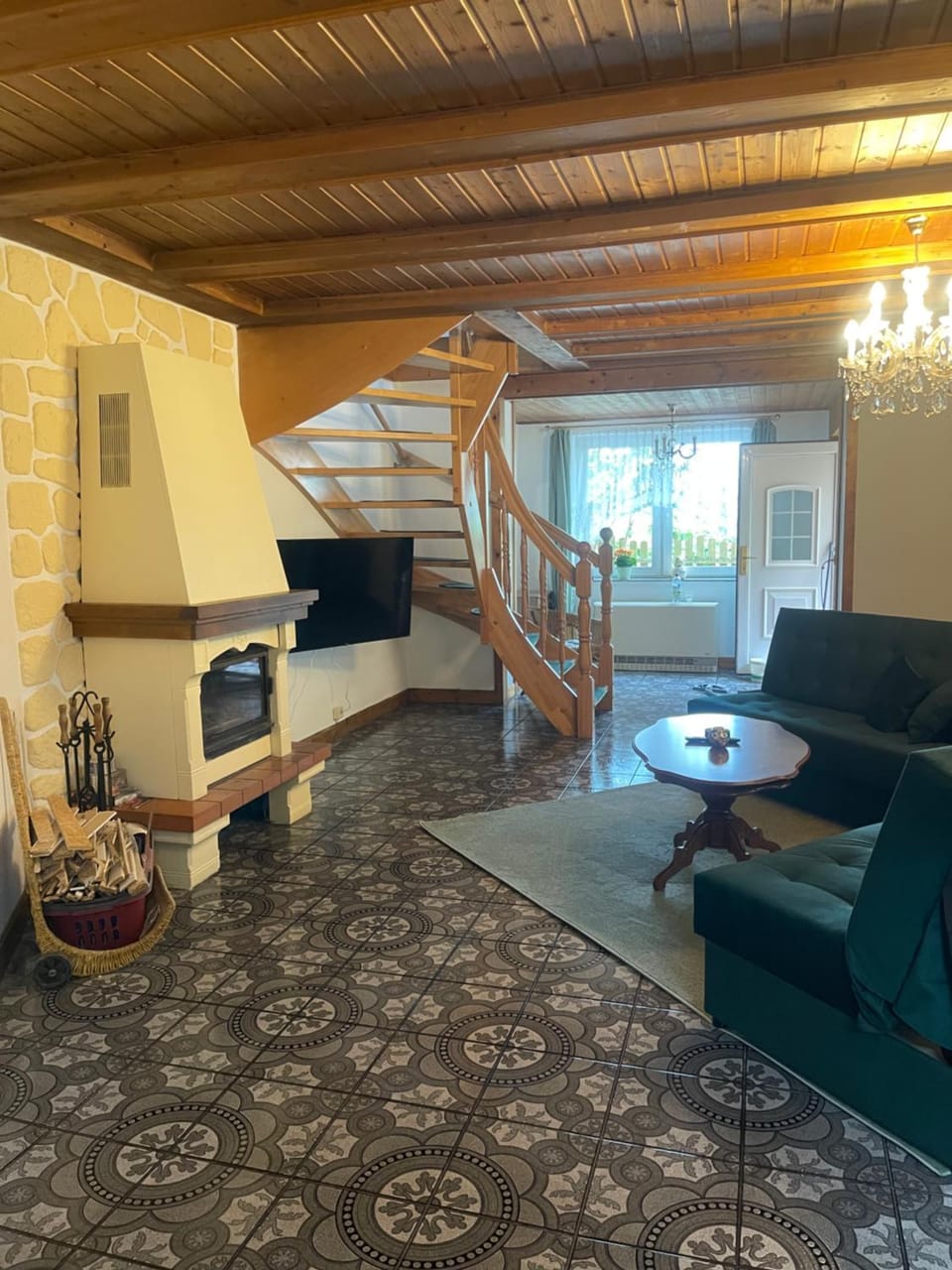 Living room, Seating area