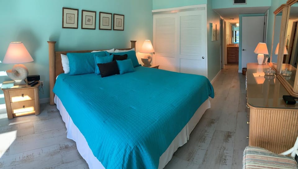 Siesta Dunes 5-104 by Siesta Dunes Apartment in Siesta Beach