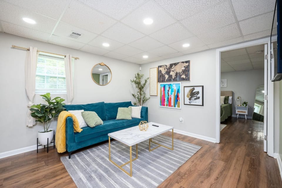 Tranquil 2bd Oasis 10 Min to Airport & Downtown Apartment in Atlanta