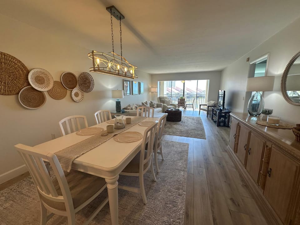 Siesta Dunes 5-306 by Siesta Dunes Apartment in Siesta Beach