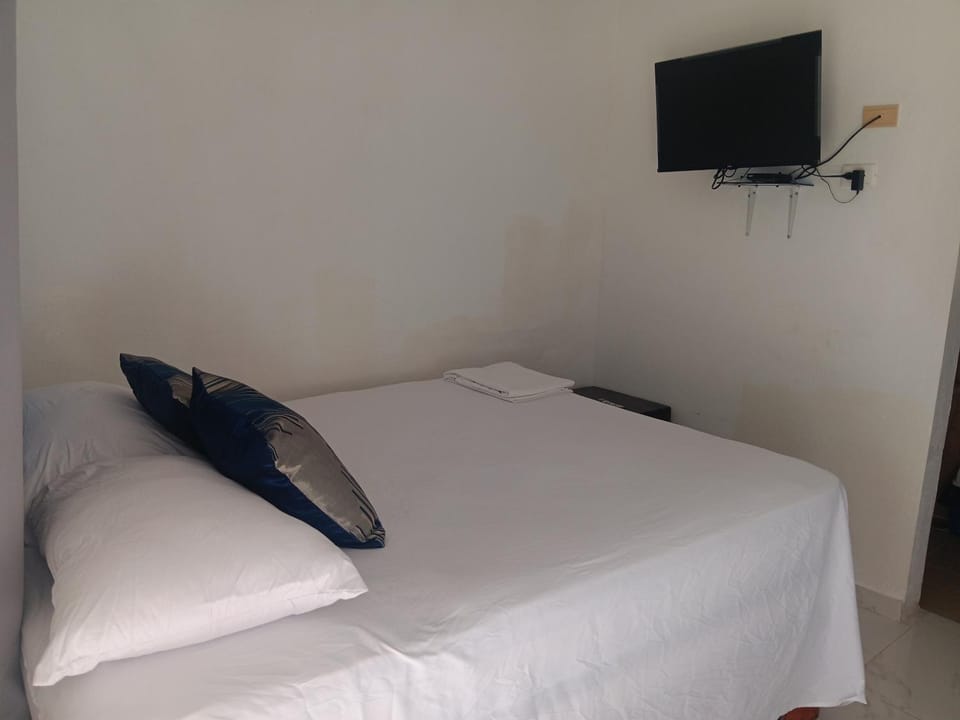 Hospedaje Las Flores Pedernales Bed and Breakfast in Haiti